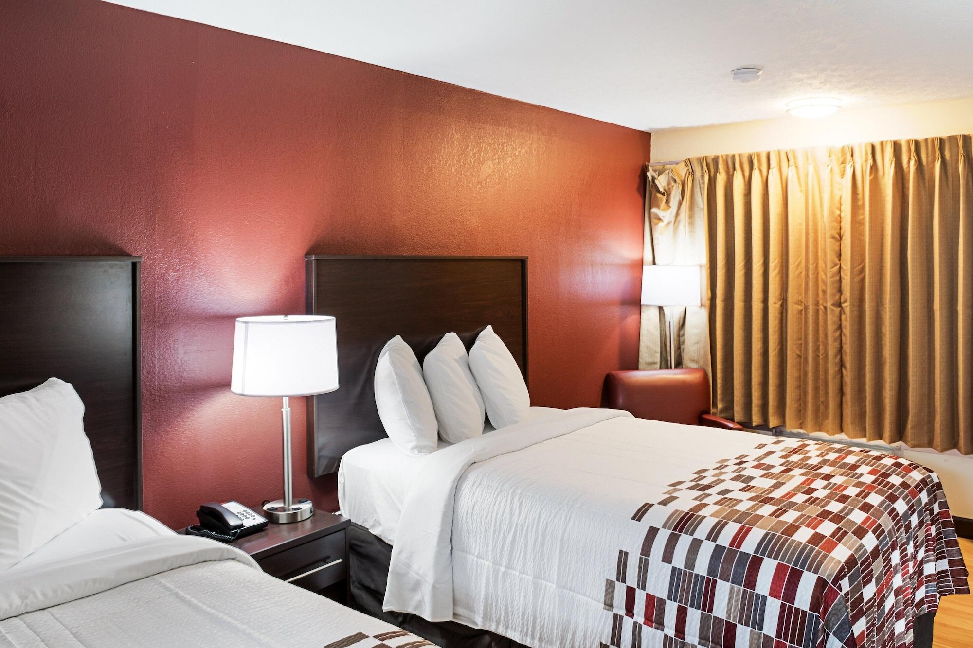 Red Roof Inn Indianapolis East Buitenkant foto