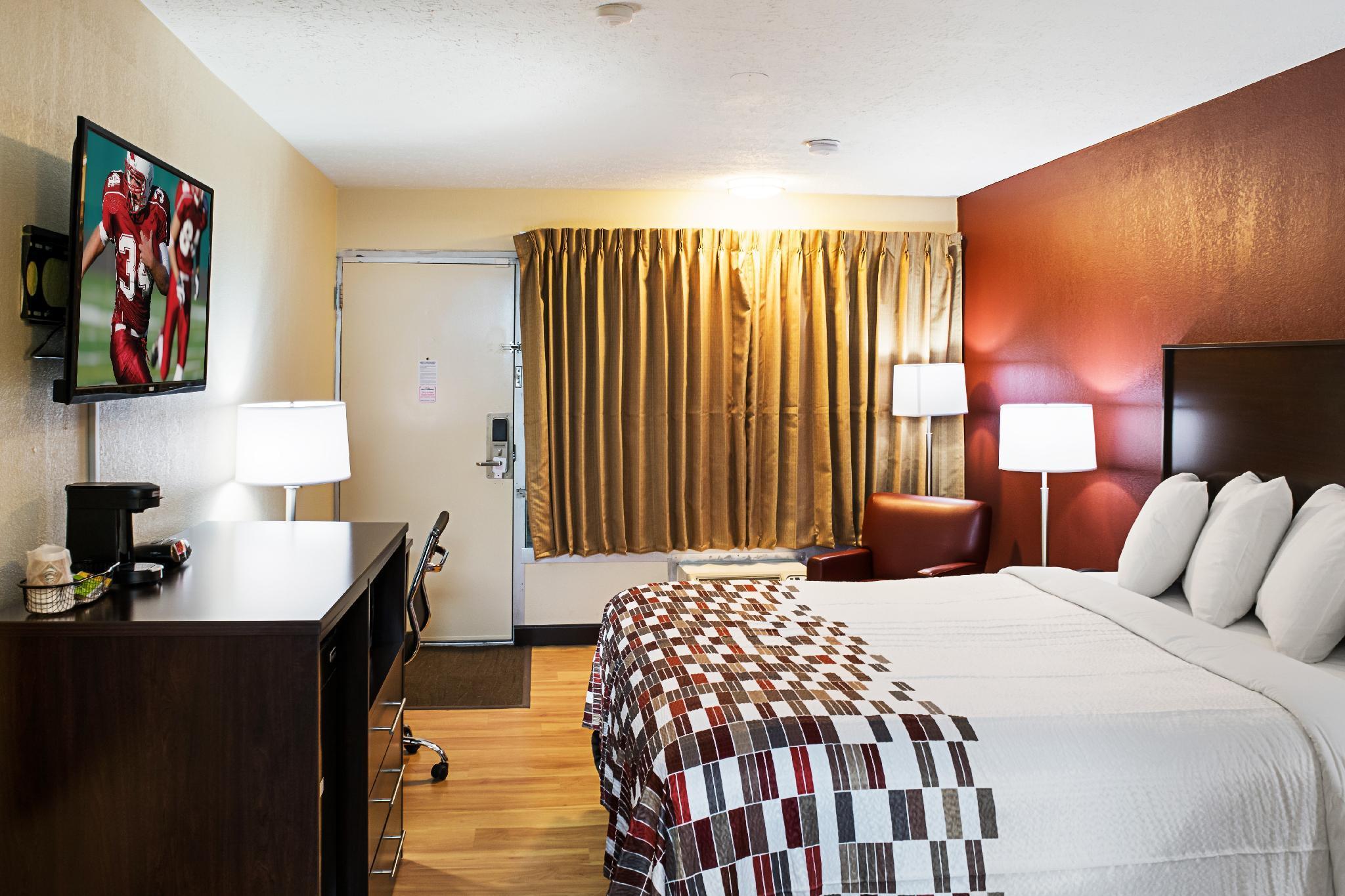 Red Roof Inn Indianapolis East Buitenkant foto
