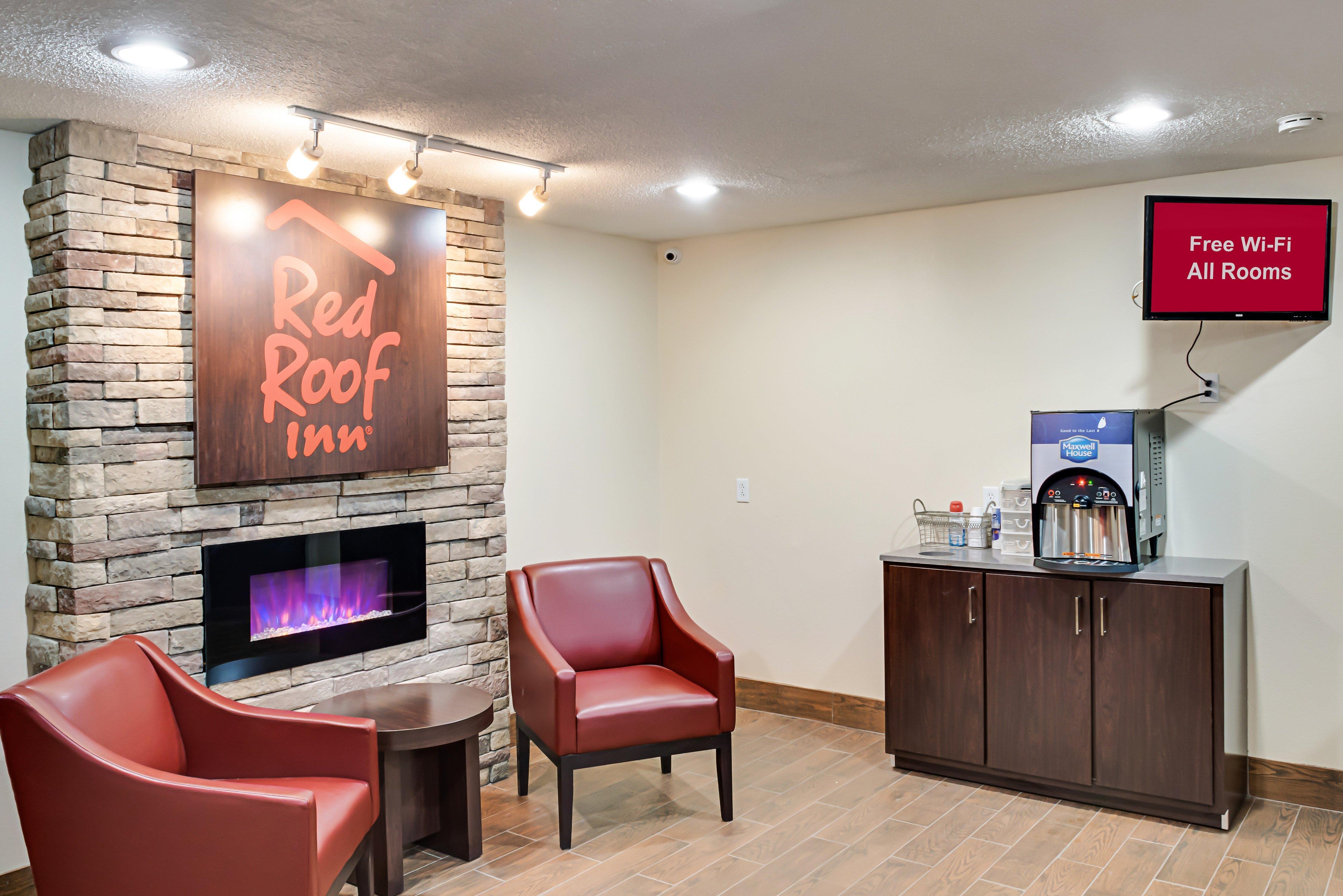Red Roof Inn Indianapolis East Buitenkant foto