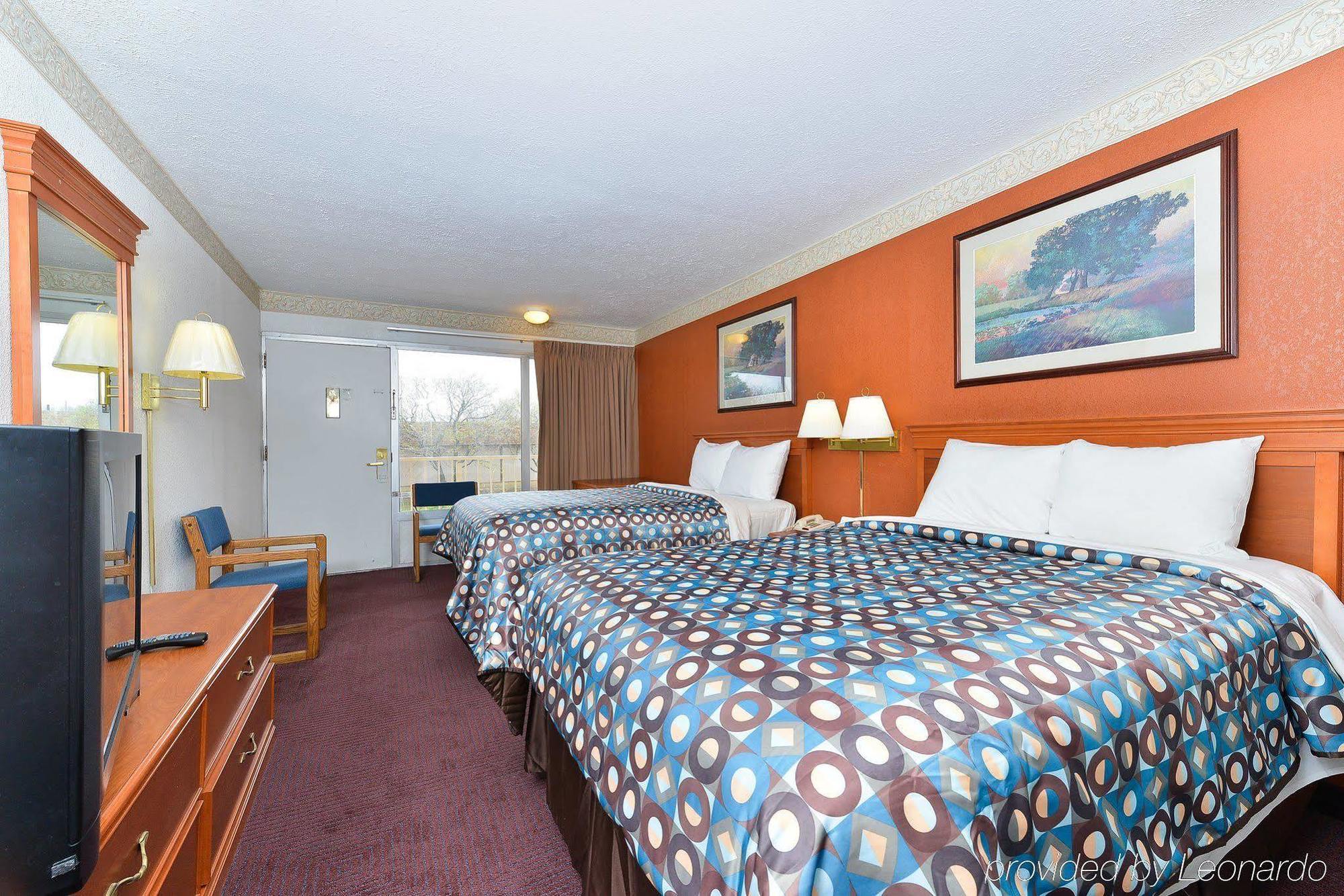 Red Roof Inn Indianapolis East Buitenkant foto