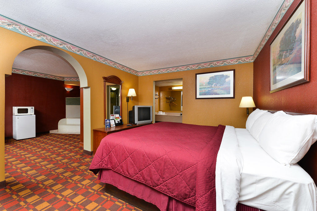 Red Roof Inn Indianapolis East Buitenkant foto